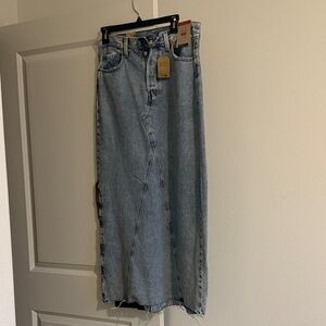 Levi's Women's Light Blue Denim Skirt